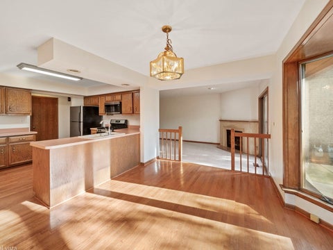 Tiny photo for 11103 Regency Drive #11103, Westchester, IL 60154 (MLS # 12711501)