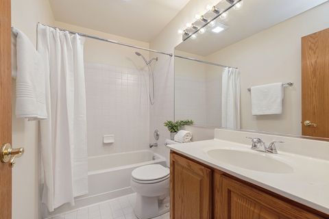 Tiny photo for 2772 Whitlock Drive, Darien, IL 60561 (MLS # 12667203)