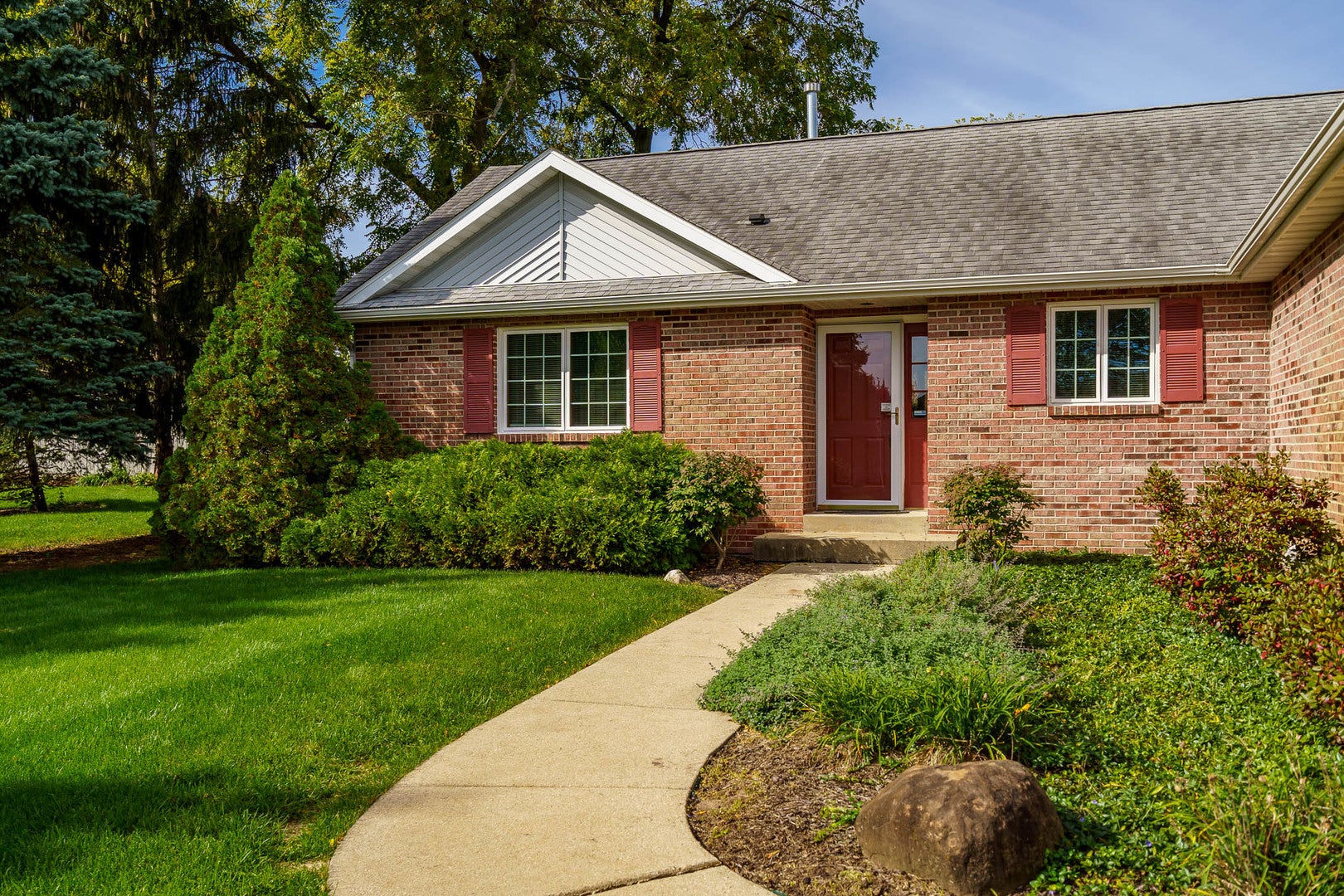 2129 IVANELLE Road