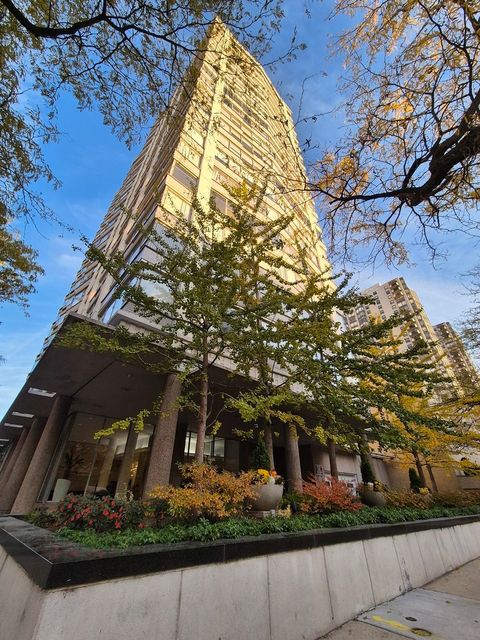 5757 N Sheridan Road 3J Chicago IL 60660