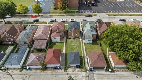Tiny photo for 10123 S Forest Avenue, Chicago, IL 60628 (MLS # 12495771)