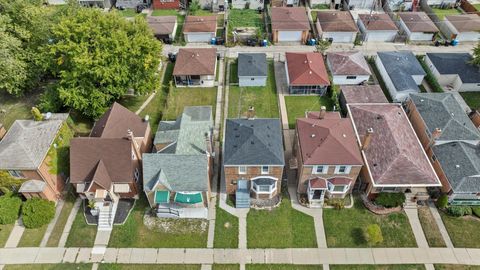 Tiny photo for 10123 S Forest Avenue, Chicago, IL 60628 (MLS # 12495771)