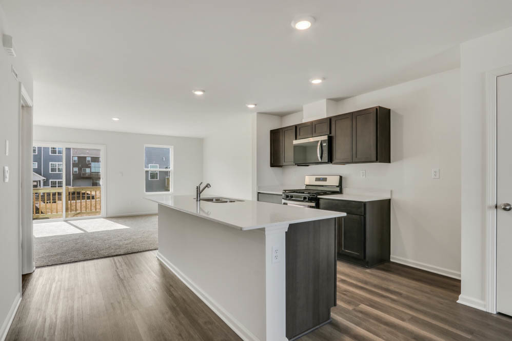 440 lakeshore Court