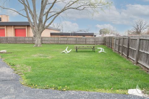 Tiny photo for 10600 S Brooklodge Lane #1B, Palos Hills, IL 60465 (MLS # 12614821)