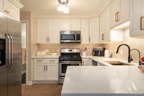 Tiny photo for 10600 S Brooklodge Lane #1B, Palos Hills, IL 60465 (MLS # 12614821)