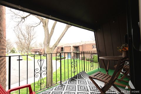 Tiny photo for 10600 S Brooklodge Lane #1B, Palos Hills, IL 60465 (MLS # 12614821)