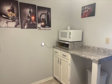Tiny photo for 1133 S Finley Road #410, Lombard, IL 60148 (MLS # 12471299)