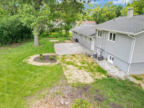 Tiny photo for 590 Durham Court, Hoffman Estates, IL 60169 (MLS # 12694937)