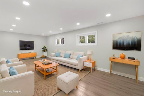 Tiny photo for 590 Durham Court, Hoffman Estates, IL 60169 (MLS # 12694937)