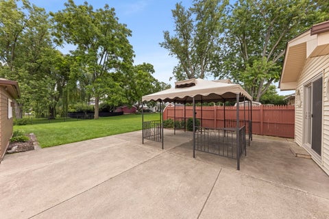Tiny photo for 230 W Washington Boulevard, Lombard, IL 60148 (MLS # 12728313)