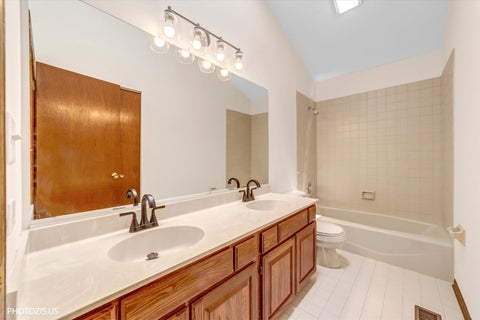Tiny photo for 970 Ponderosa Lane, Hoffman Estates, IL 60010 (MLS # 12755484)