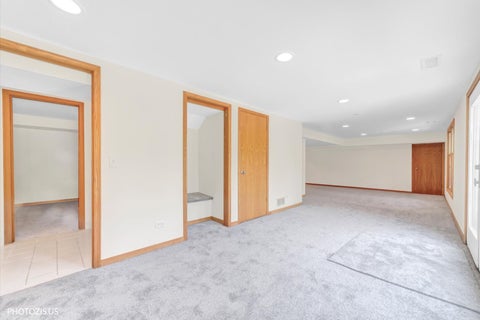 Tiny photo for 970 Ponderosa Lane, Hoffman Estates, IL 60010 (MLS # 12755484)