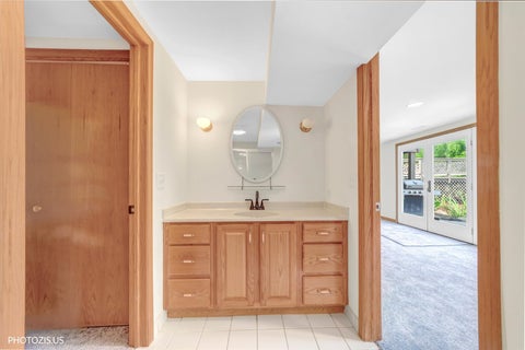 Tiny photo for 970 Ponderosa Lane, Hoffman Estates, IL 60010 (MLS # 12755484)