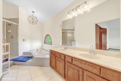 Tiny photo for 970 Ponderosa Lane, Hoffman Estates, IL 60010 (MLS # 12755484)