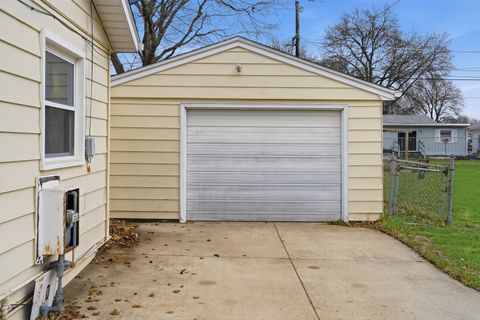 Tiny photo for 2008 E 6th Street, Sterling, IL 61081 (MLS # 12609716)