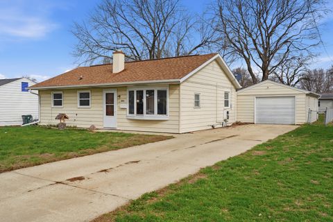 Photo of 2008 E 6th Street, Sterling, IL 61081 (MLS # 12609716)
