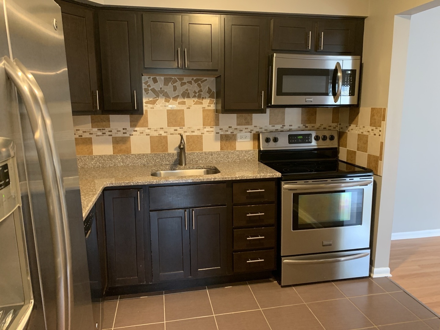 1125 PLEASANT RUN Drive 810