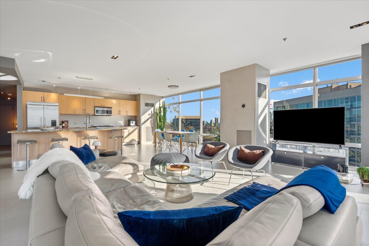 510 W Erie Street 1801