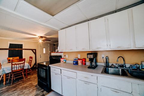 Tiny photo for 428 E Cherry Street, Watseka, IL 60970 (MLS # 12284600)