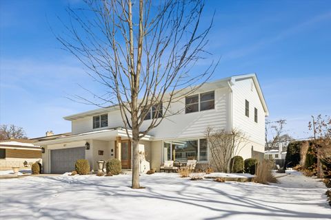 Photo of 857 S Euclid Avenue, Elmhurst, IL 60126 (MLS # 12563863)