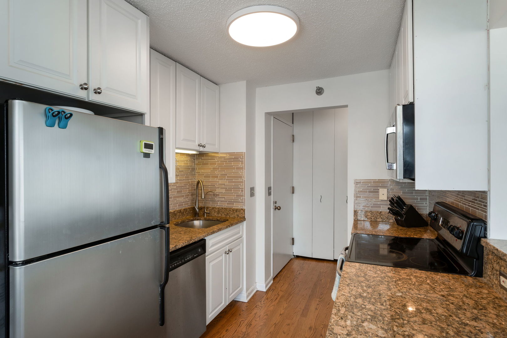 111 W Maple Street 1601
