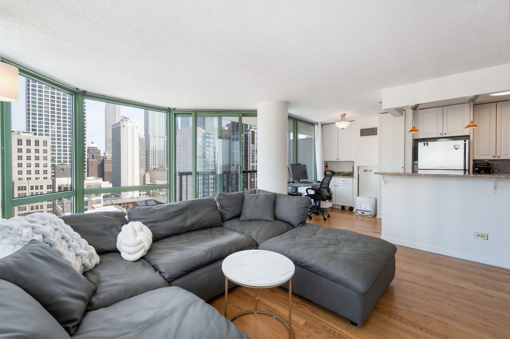 111 W Maple Street 1601