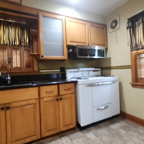 Tiny photo for 2548 W 118 Street, Chicago, IL 60655 (MLS # 12629475)