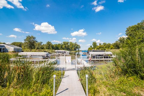 Tiny photo for 8327 Cottonwood Court #8237, Fox Lake, IL 60020 (MLS # 12492551)