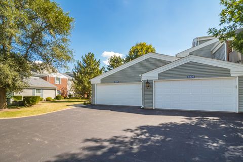 Tiny photo for 8327 Cottonwood Court #8237, Fox Lake, IL 60020 (MLS # 12492551)