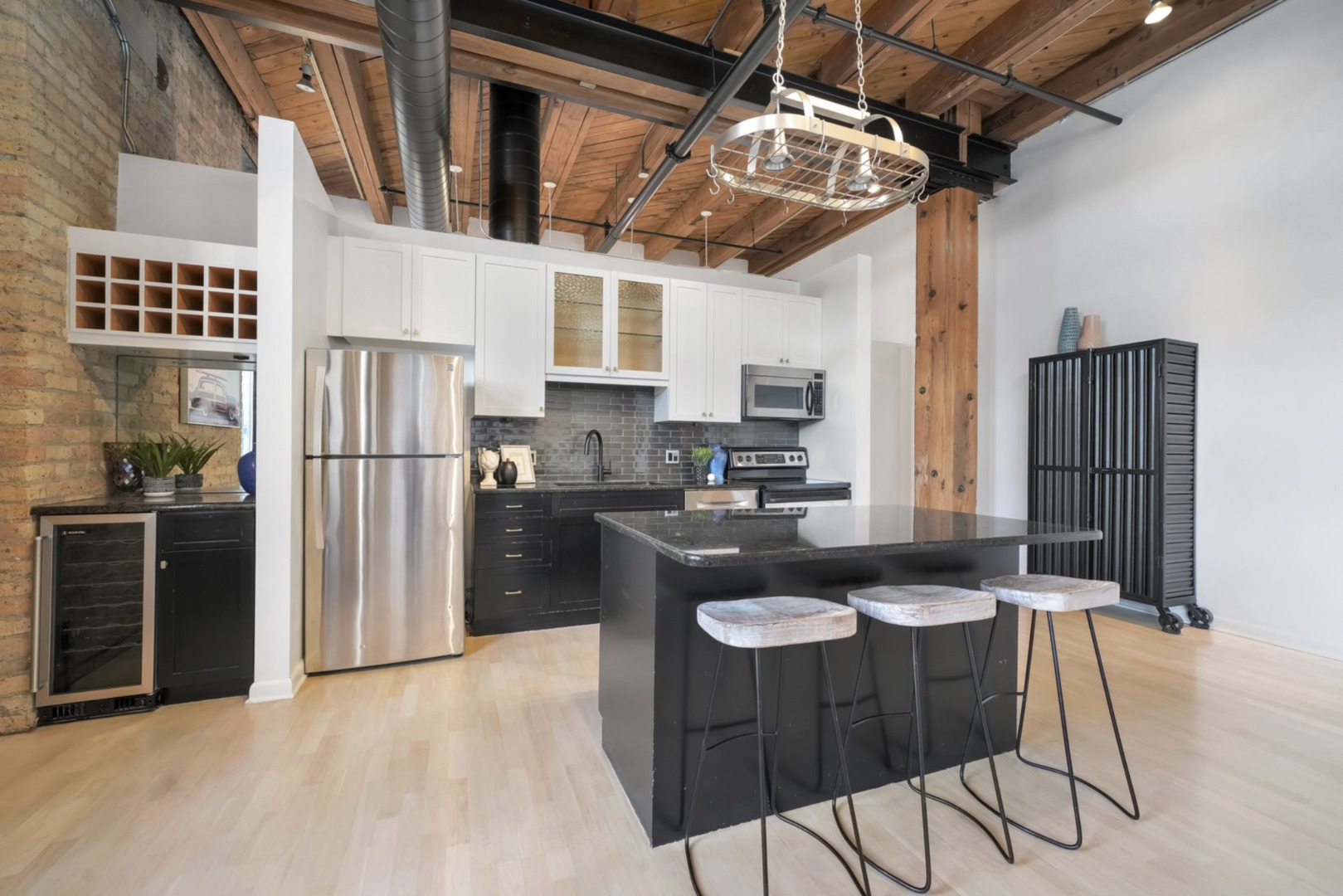 1872 N Clybourn Avenue 204