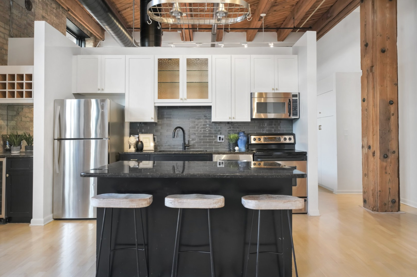 1872 N Clybourn Avenue 204