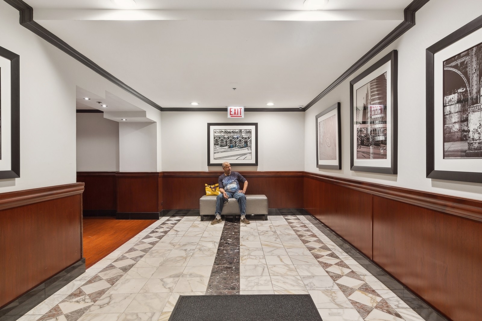 40 E 9th Street 802
