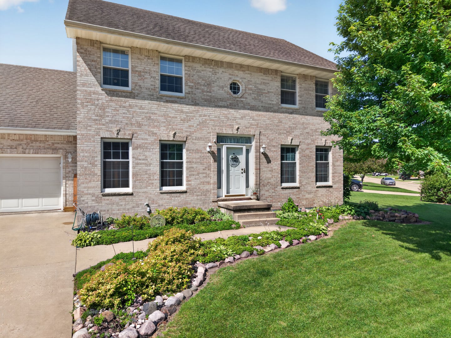 1101 Country Oak Drive