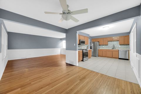 Tiny photo for 16906 Dobson Court, South Holland, IL 60473 (MLS # 12579340)