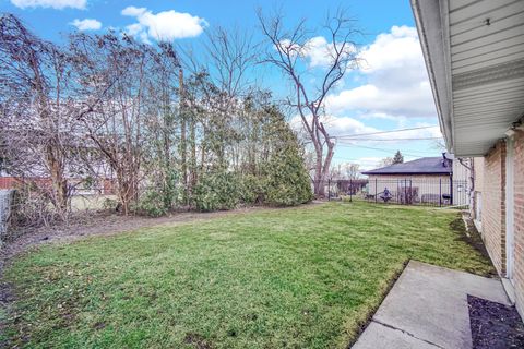 Tiny photo for 16906 Dobson Court, South Holland, IL 60473 (MLS # 12579340)