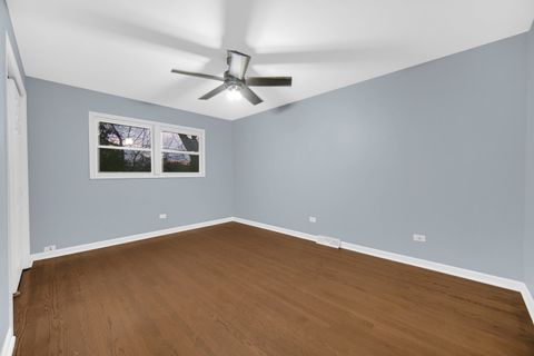 Tiny photo for 16906 Dobson Court, South Holland, IL 60473 (MLS # 12579340)