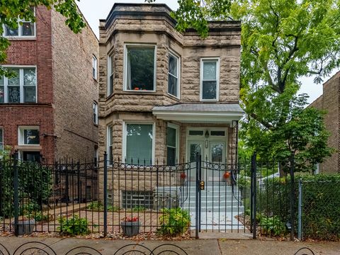 2732 N Richmond Street Chicago IL 60647