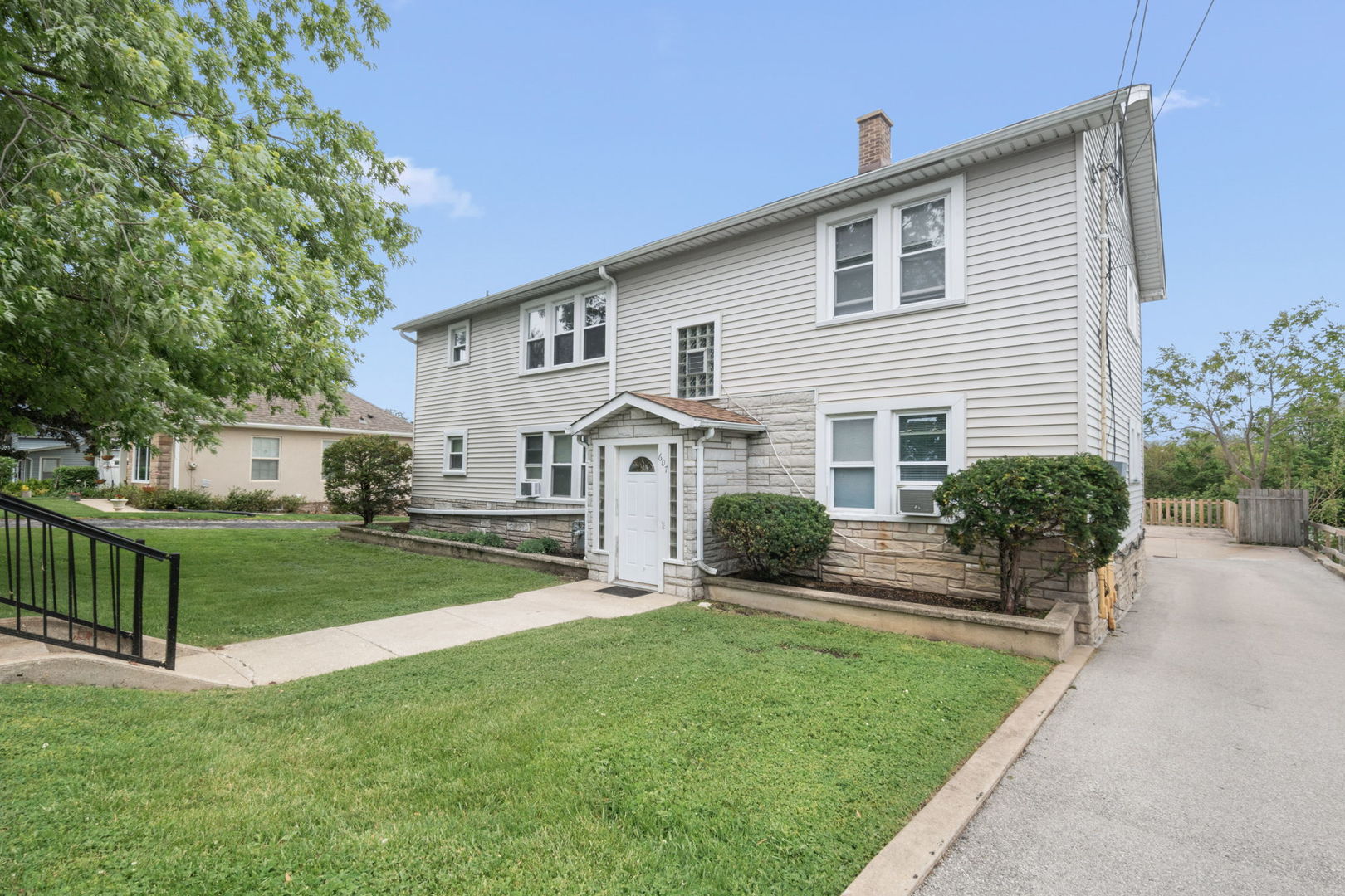 607 Walnut Street