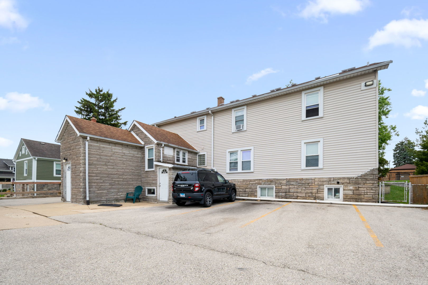 607 Walnut Street