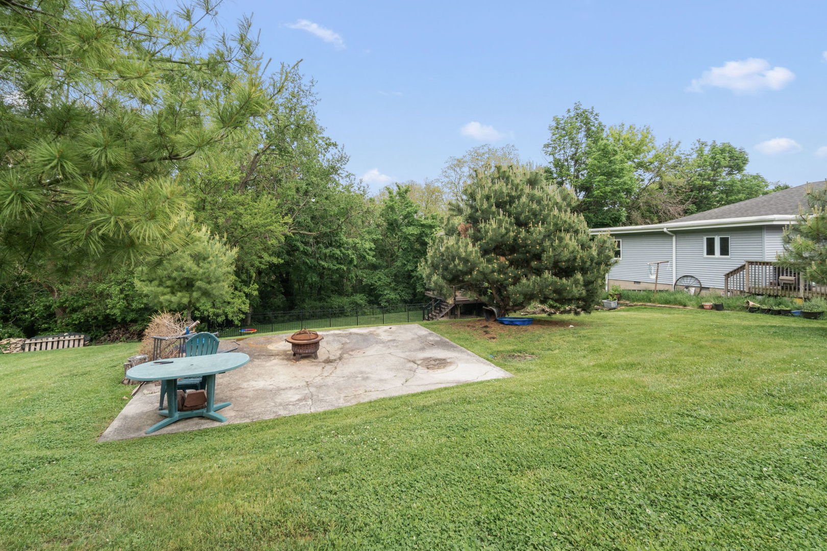 607 Walnut Street