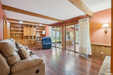 Tiny photo for 3800 14TH Street, Rock Island, IL 61201 (MLS # QC4268485)