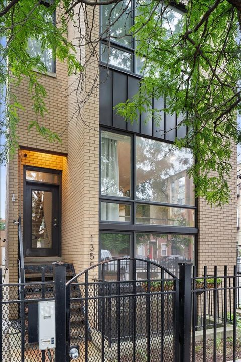 Tiny photo for 1355 W Erie Street #1, Chicago, IL 60622 (MLS # 12681922)
