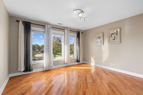 Tiny photo for 1983 WILSHIRE Court, Buffalo Grove, IL 60089 (MLS # 12648176)