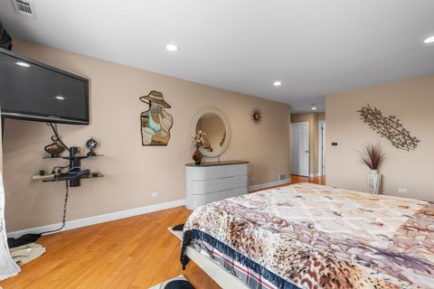Tiny photo for 1983 WILSHIRE Court, Buffalo Grove, IL 60089 (MLS # 12648176)