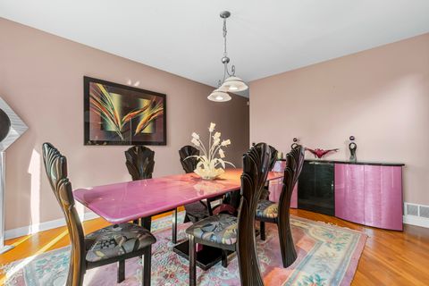 Tiny photo for 1983 WILSHIRE Court, Buffalo Grove, IL 60089 (MLS # 12648176)