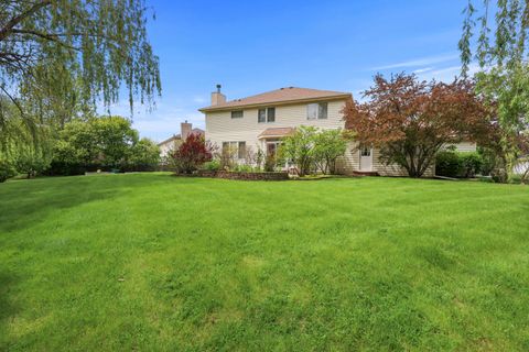 Tiny photo for 1983 WILSHIRE Court, Buffalo Grove, IL 60089 (MLS # 12648176)
