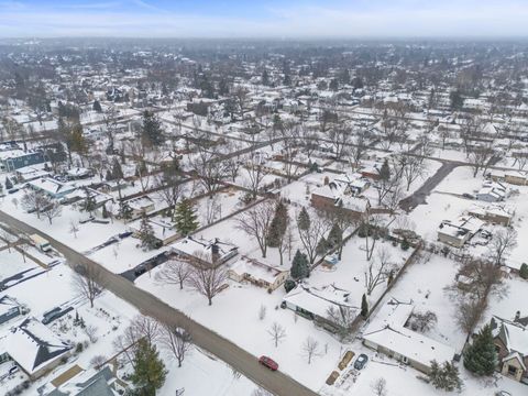 Tiny photo for 722 Countryside Drive, Wheaton, IL 60187 (MLS # 12537822)