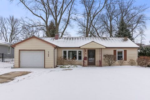722 Countryside Drive Wheaton IL 60187