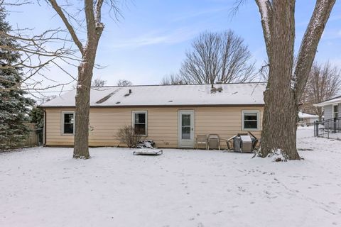 Tiny photo for 722 Countryside Drive, Wheaton, IL 60187 (MLS # 12537822)