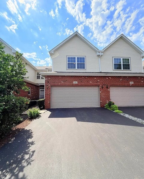 Photo of 541 GOODWIN Drive, Bolingbrook, IL 60440 (MLS # 12778687)